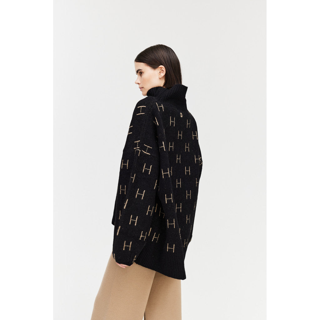 FAM Sweater Short