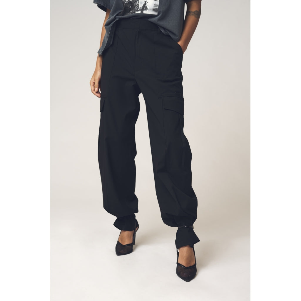BillieGO Barrel Pants