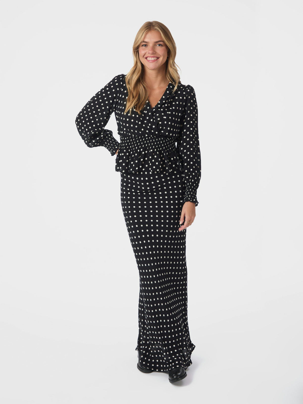 Tamona Crepe Dot Blouse