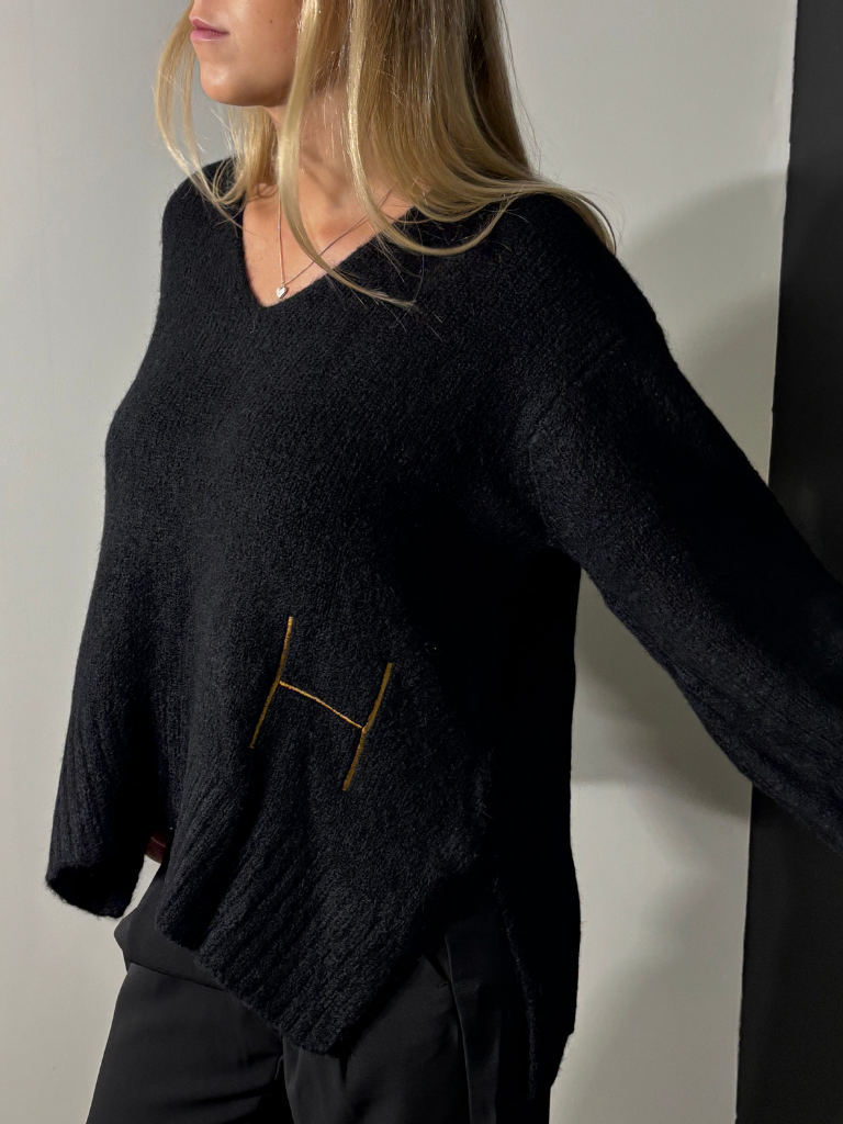 Sofie v-neck Sweater