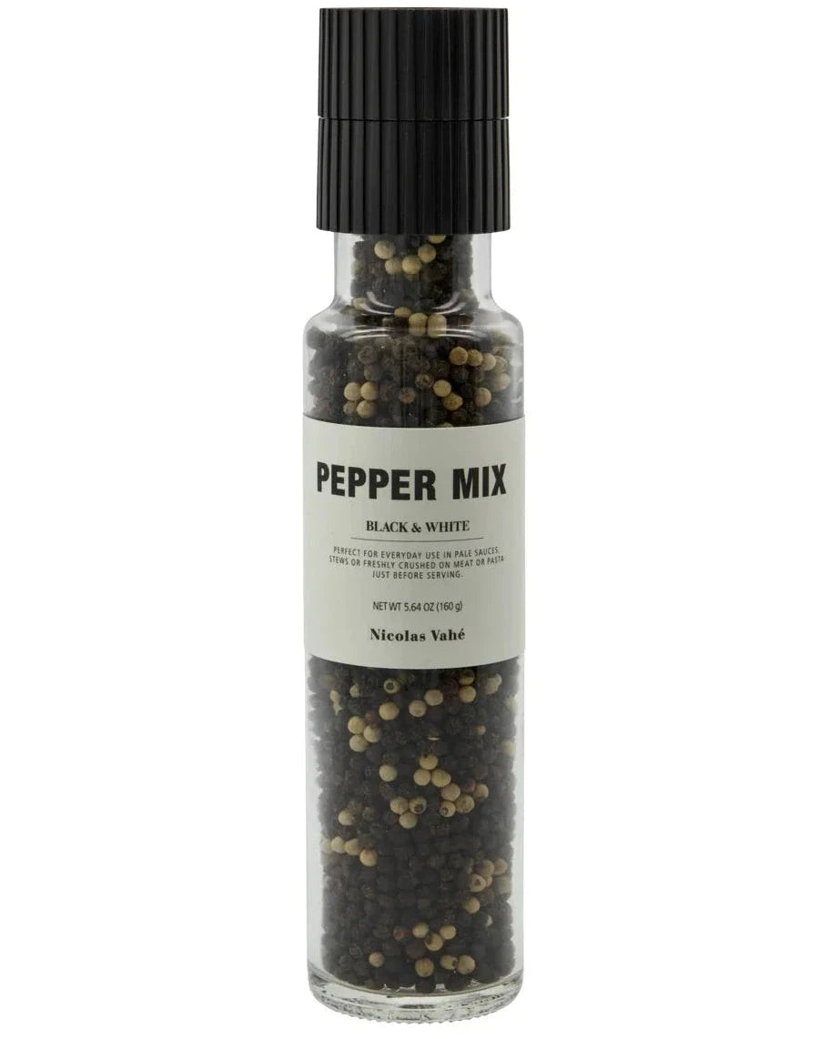 Pepparmix Svart & Vit – Nicolas Vahé