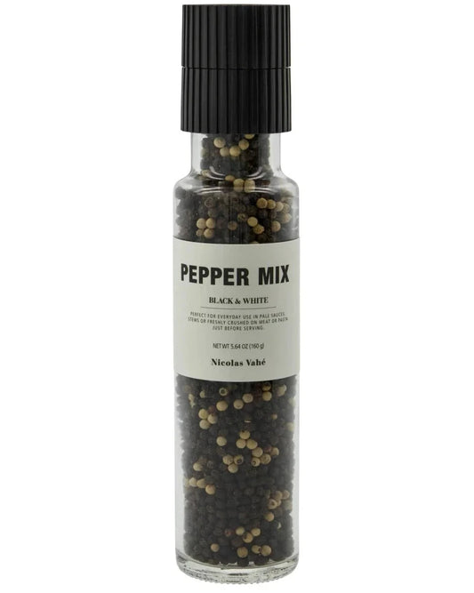 Pepparmix Svart & Vit – Nicolas Vahé