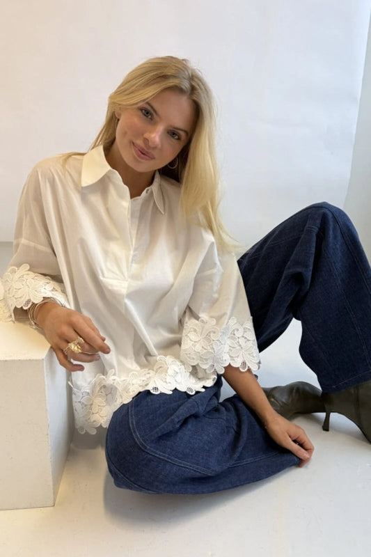 Klara embroidery